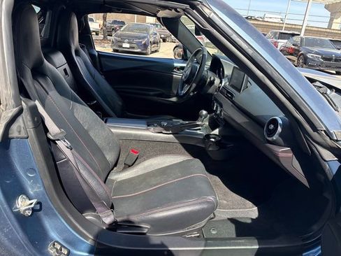 Used 2017 MAZDA MX-5 Miata RF Grand Touring image 36