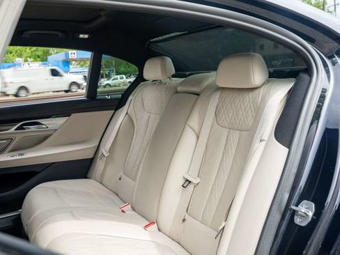 Used 2019 BMW 740i w/ Executive Package RWD image 50