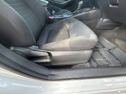 Used 2021 Toyota Corolla SE FWD image 22