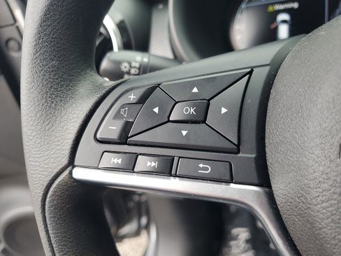 Certified 2021 Nissan Kicks SV image 22