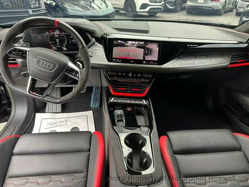Used 2023 Audi RS e-tron GT image 27