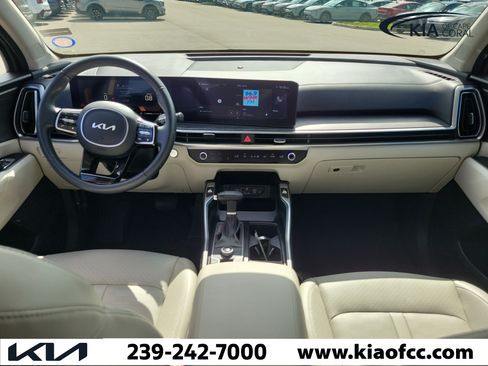 Certified 2024 Kia Sorento X-Line EX AWD/4WD image 17