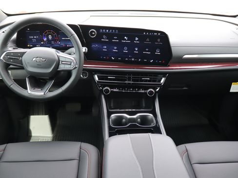 Used 2026 Chevrolet Traverse Z71 AWD/4WD image 15