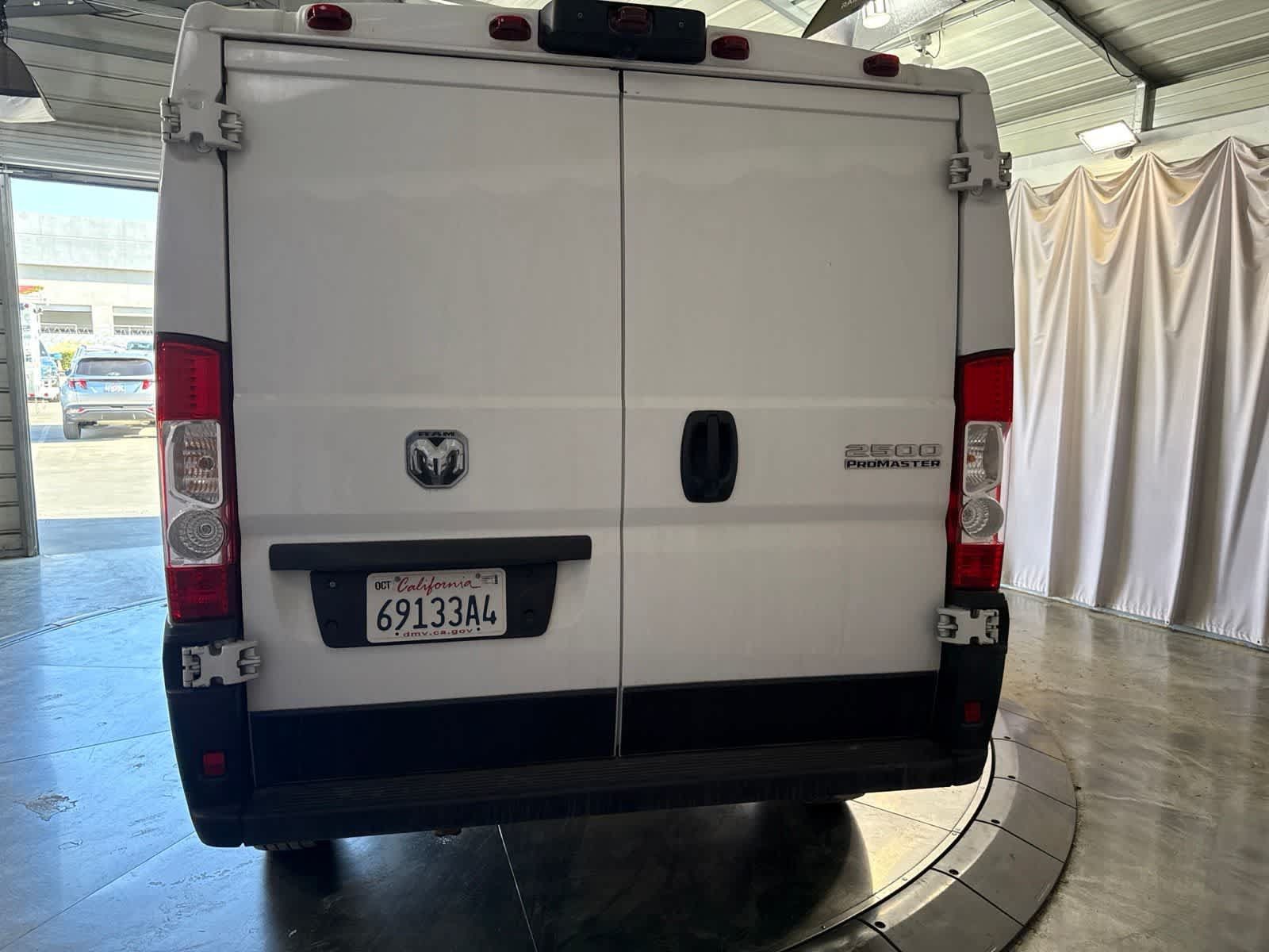 Used 2025 RAM ProMaster 2500 w/ Convenience Group FWD image 6