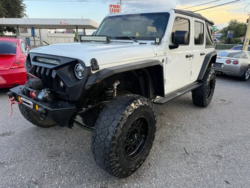Used 2018 Jeep Wrangler Unlimited Sport AWD/4WD image 1