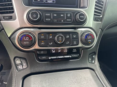 Used 2017 Chevrolet Suburban Premier AWD/4WD image 29