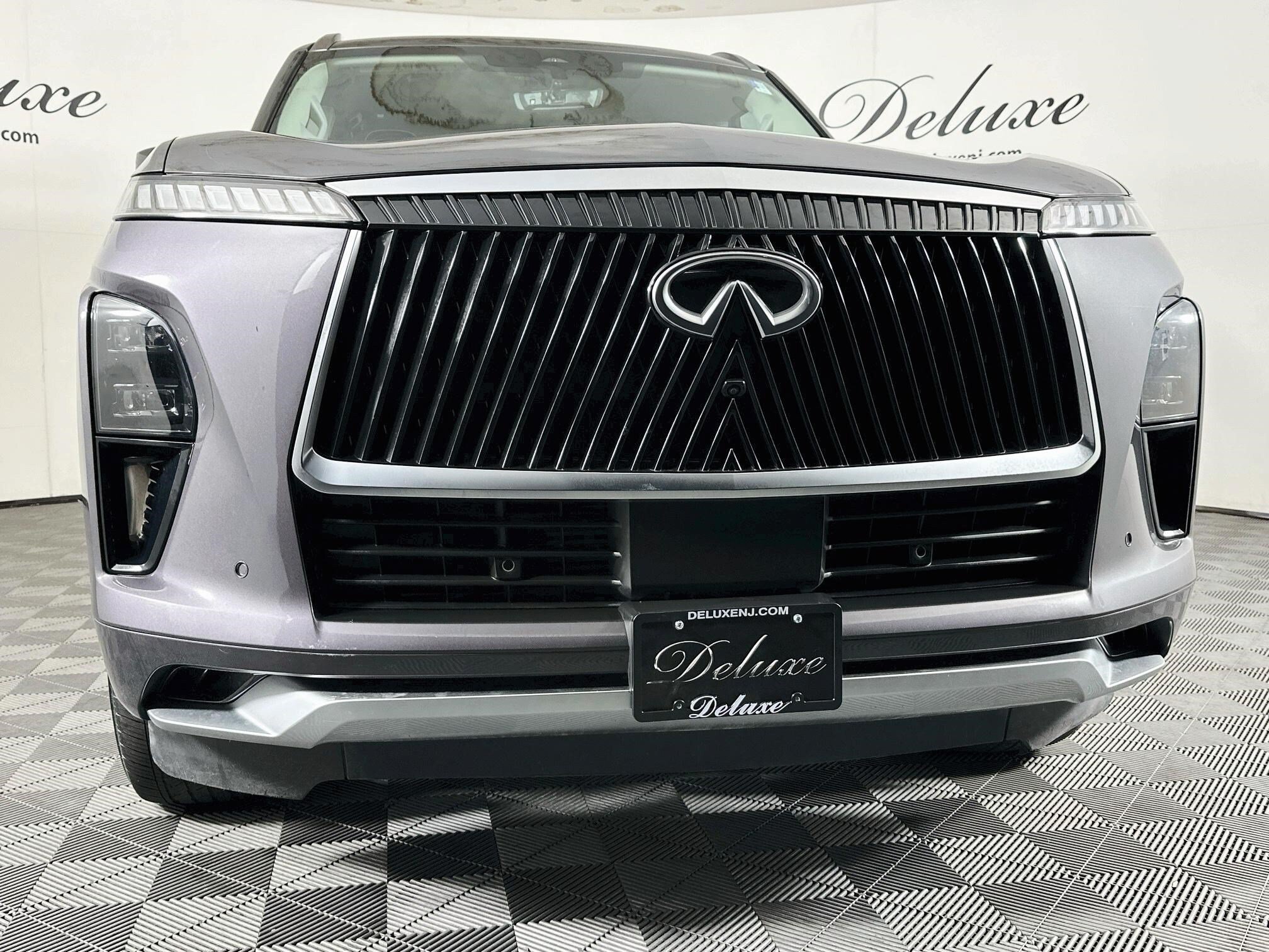 Used 2025 INFINITI QX80 Luxe AWD/4WD image 32