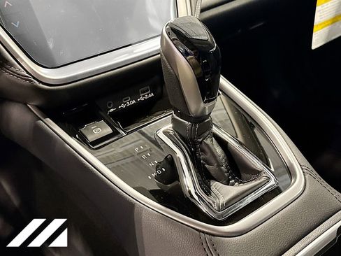 Certified 2025 Subaru Outback Limited image 18