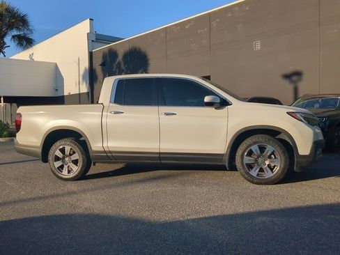 Used 2019 Honda Ridgeline RTL-E image 2
