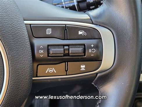 Used 2024 Kia Sportage SX image 31