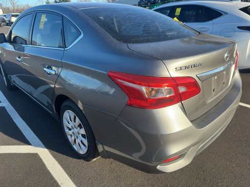 Used 2019 Nissan Sentra S image 4