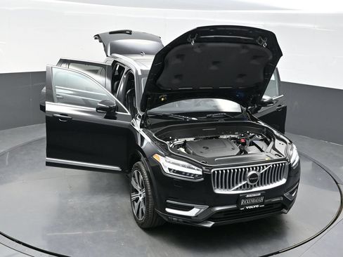 Used 2023 Volvo XC90 B6 Ultimate w/ Protection Package Premier AWD/4WD image 39