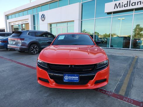 Used 2023 Dodge Charger SXT w/ Blacktop Package image 2