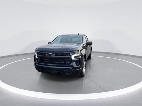 Used 2022 Chevrolet Silverado 1500 RST image 3