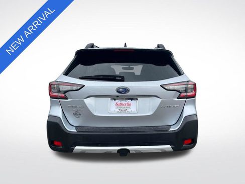Used 2023 Subaru Outback Limited w/ Popular Package #2 AWD/4WD image 4