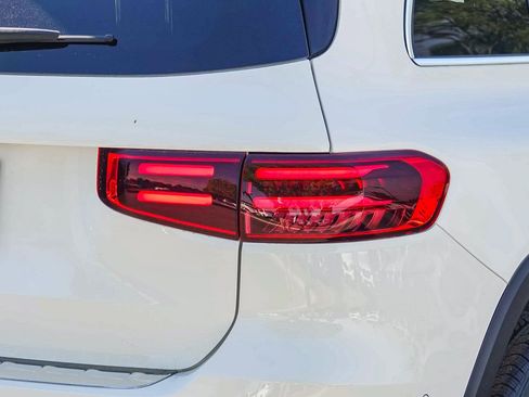 New 2026 Mercedes-Benz GLB 250 image 7