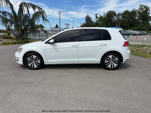 Used 2016 Volkswagen e-Golf SE FWD image 4
