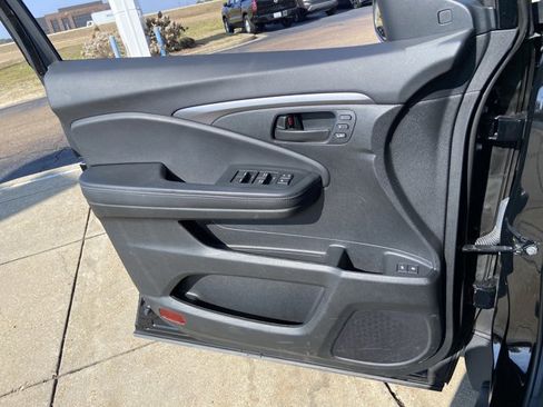 Used 2023 Honda Passport EX-L image 34