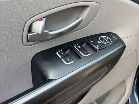 Used 2015 Kia Sedona LX w/ LX Convenience Package image 20