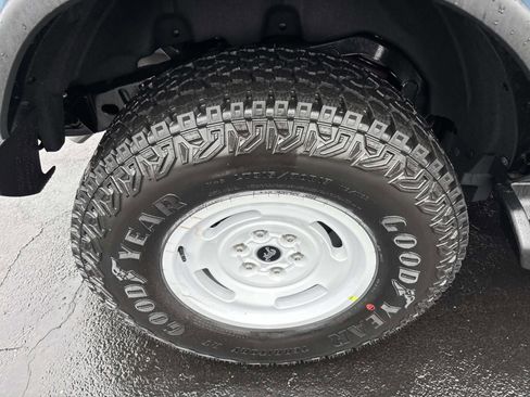 New 2025 Ford Bronco Heritage Edition image 10