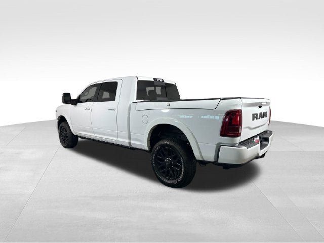 Used 2025 RAM 2500 Limited AWD/4WD image 3