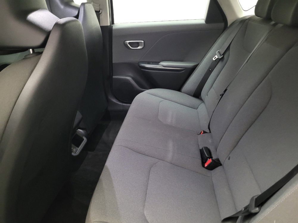 Used 2025 Kia K4 FWD image 18