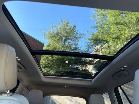 Used 2021 Lincoln Aviator Reserve w/ Equipment Group 201A AWD/4WD image 25
