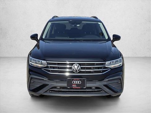 Used 2023 Volkswagen Tiguan S image 2
