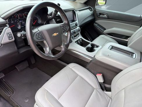 Used 2017 Chevrolet Tahoe LT RWD image 4