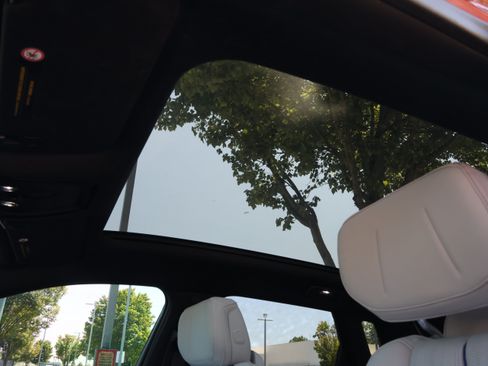 Used 2024 Cadillac Lyriq Luxury RWD image 31