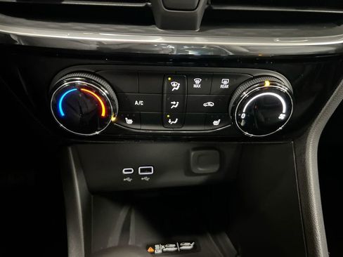 Used 2024 Buick Encore GX Sport Touring w/ Comfort Package image 15