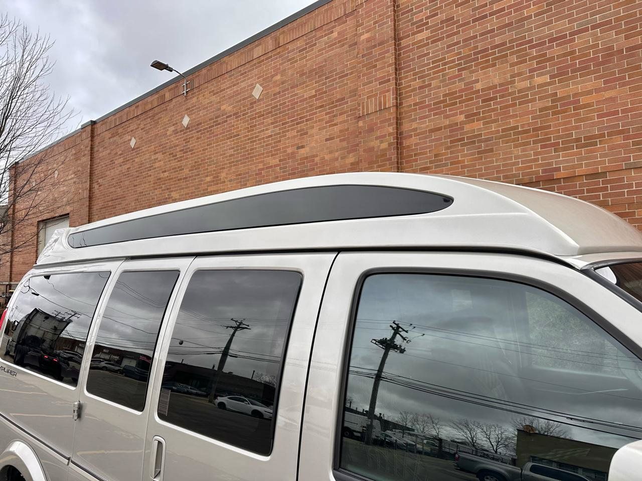 Used 2023 GMC Savana 2500 RWD image 31
