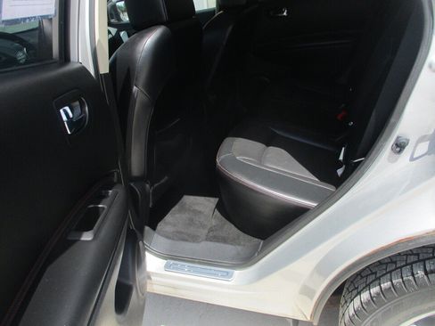 Used 2012 Nissan Rogue SL AWD/4WD image 8