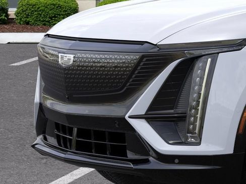New 2026 Cadillac Lyriq Sport AWD/4WD image 14