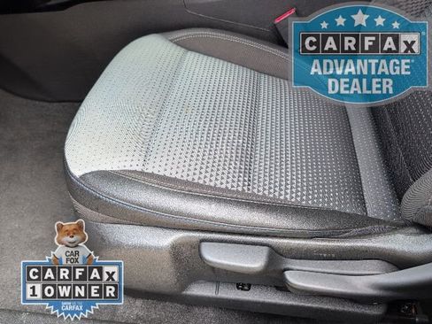 Used 2025 Chevrolet Trax LT w/ LT Convenience Package image 11