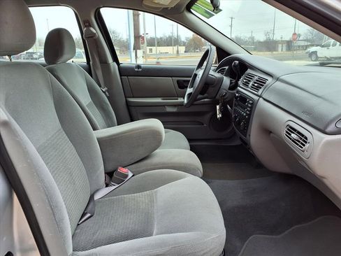 Used 2004 Ford Taurus SES image 14