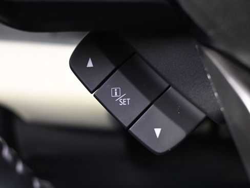 Used 2021 Subaru Ascent Limited w/ Technology Package image 40