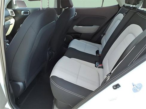 New 2025 Hyundai Venue SEL image 8