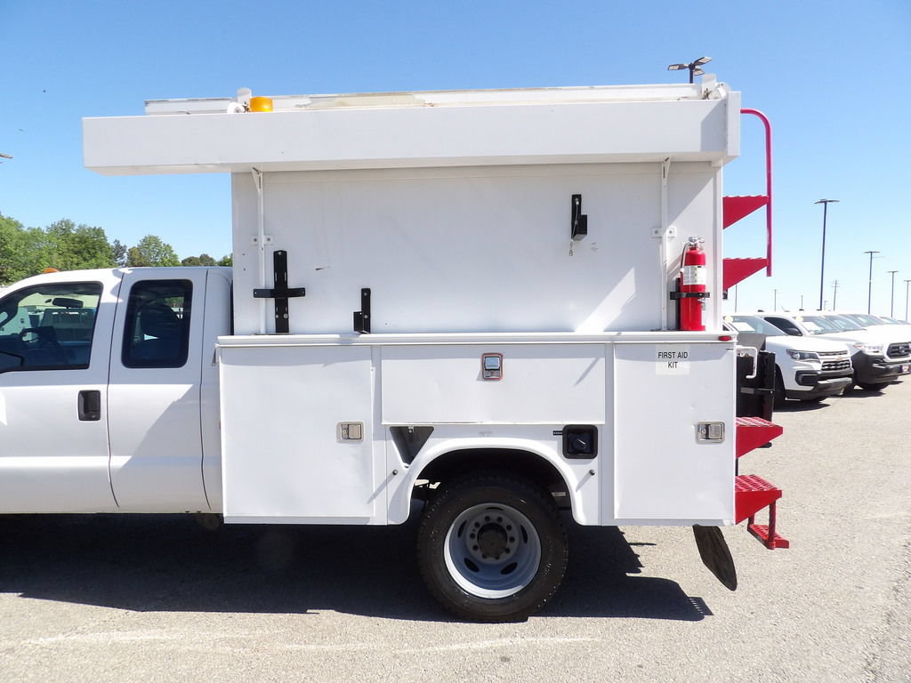Used 2013 Ford F550 2WD SuperCab Super Duty image 44