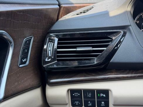 Used 2019 Acura RDX AWD w/ Advance Package image 21