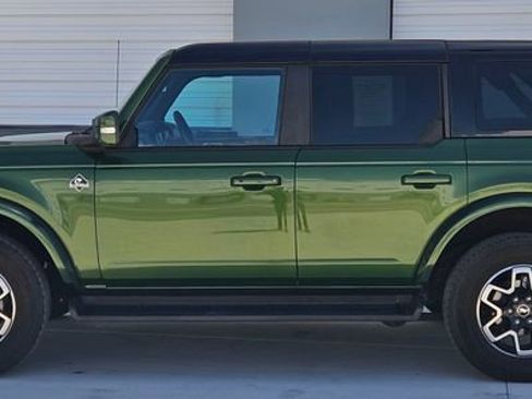 Certified 2025 Ford Bronco Outer Banks AWD/4WD image 2