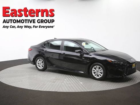 Used 2025 Toyota Camry LE FWD image 46