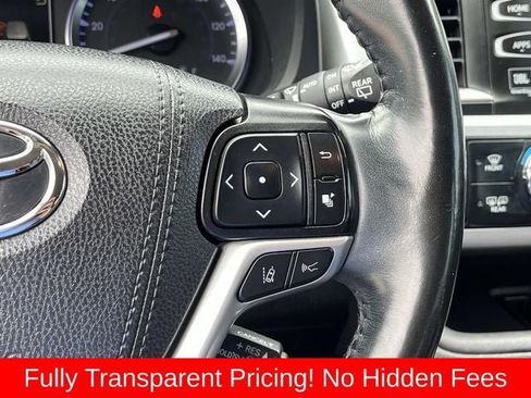 Used 2019 Toyota Highlander Limited Platinum AWD/4WD image 32