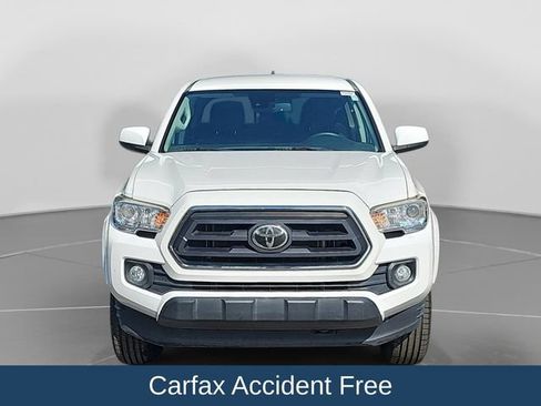 Used 2020 Toyota Tacoma SR5 RWD image 3