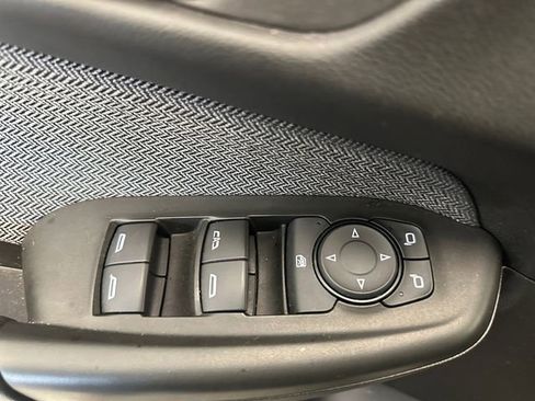 Used 2025 Chevrolet TrailBlazer LT AWD/4WD image 18