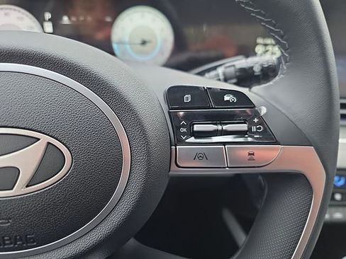 New 2026 Hyundai Elantra Limited image 28