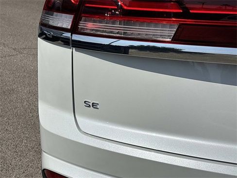 New 2026 Volkswagen Atlas Cross Sport SE image 5