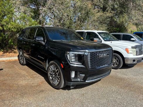 Used 2023 GMC Yukon Denali Ultimate w/ LPO, Floor Liner Package image 7