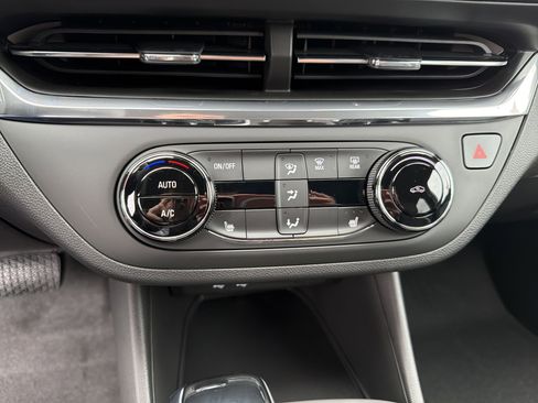 New 2026 Buick Envista Preferred w/ Convenience I Package FWD image 18
