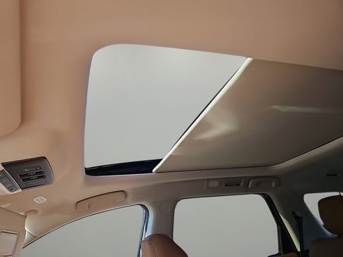 New 2025 Nissan Pathfinder Platinum w/ Cargo Package image 11